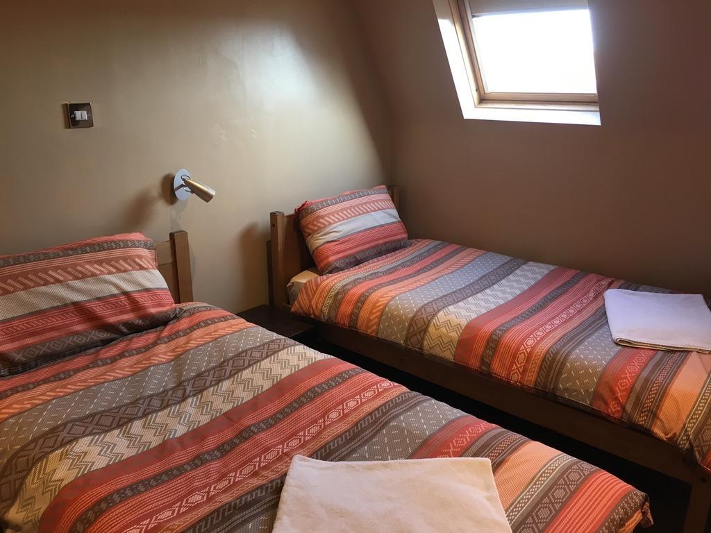 Anfield Accommodation Part Of The Twelfth Man Public House Liverpool Extérieur photo