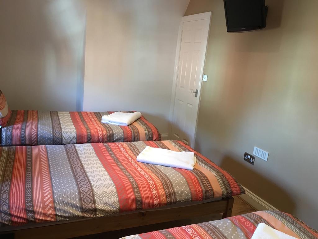 Anfield Accommodation Part Of The Twelfth Man Public House Liverpool Extérieur photo