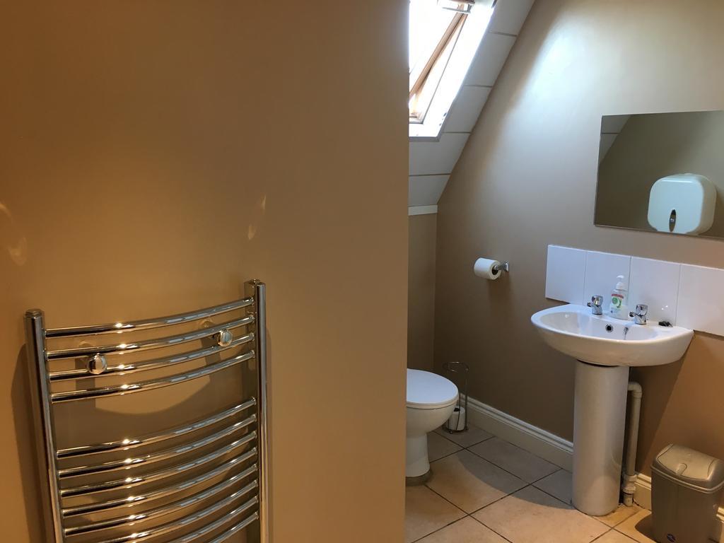 Anfield Accommodation Part Of The Twelfth Man Public House Liverpool Extérieur photo