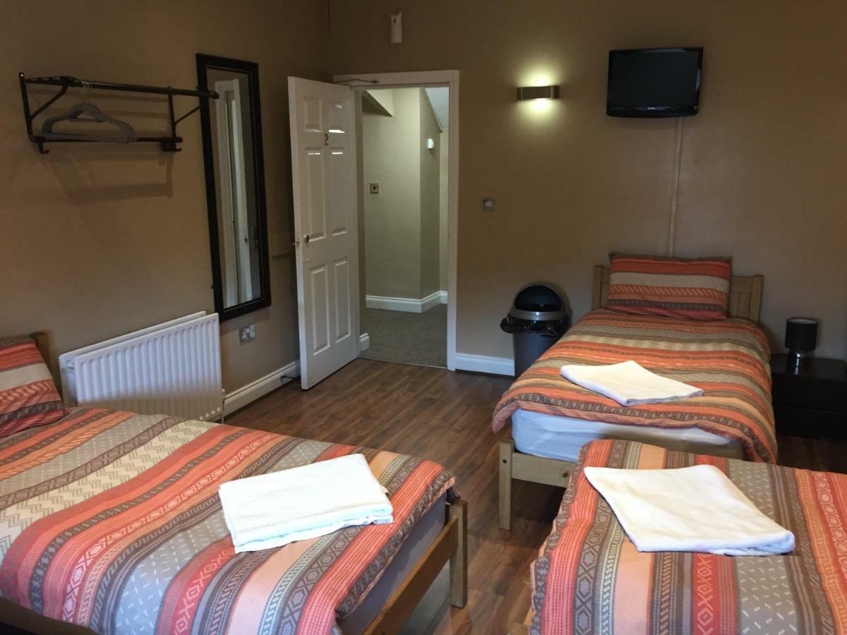 Anfield Accommodation Part Of The Twelfth Man Public House Liverpool Extérieur photo